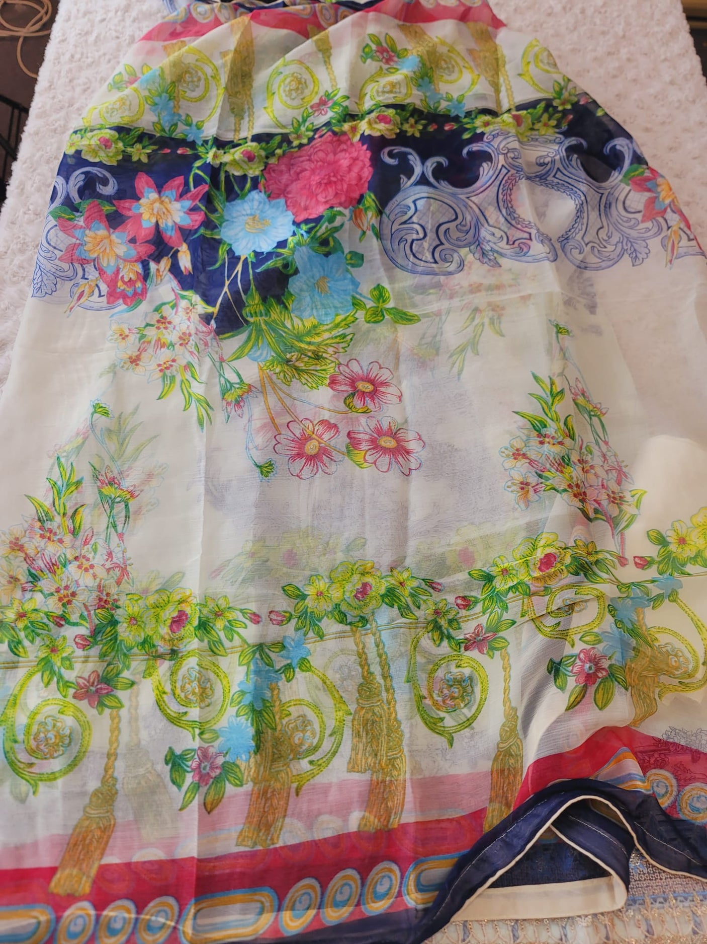 Pakistani Stitched lawn Embroidered Salwar kameez ready to ship