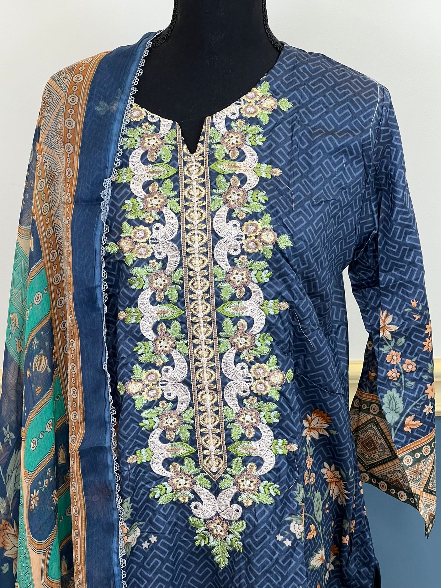 Pakistani Stitched lawn Embroidered Salwar kameez ready to ship