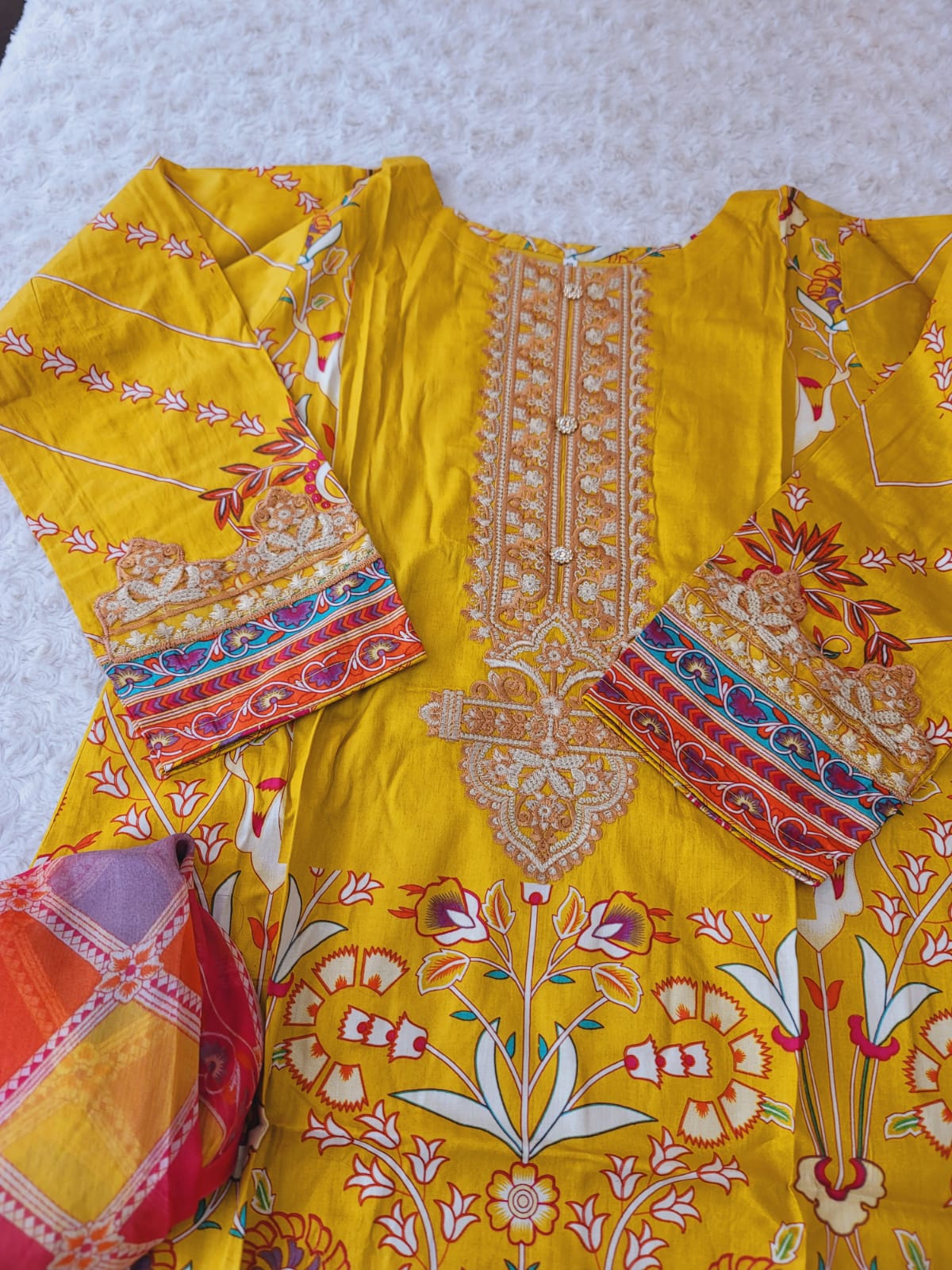 Pakistani stitched lawn Embroidered Salwar kameez ready to ship