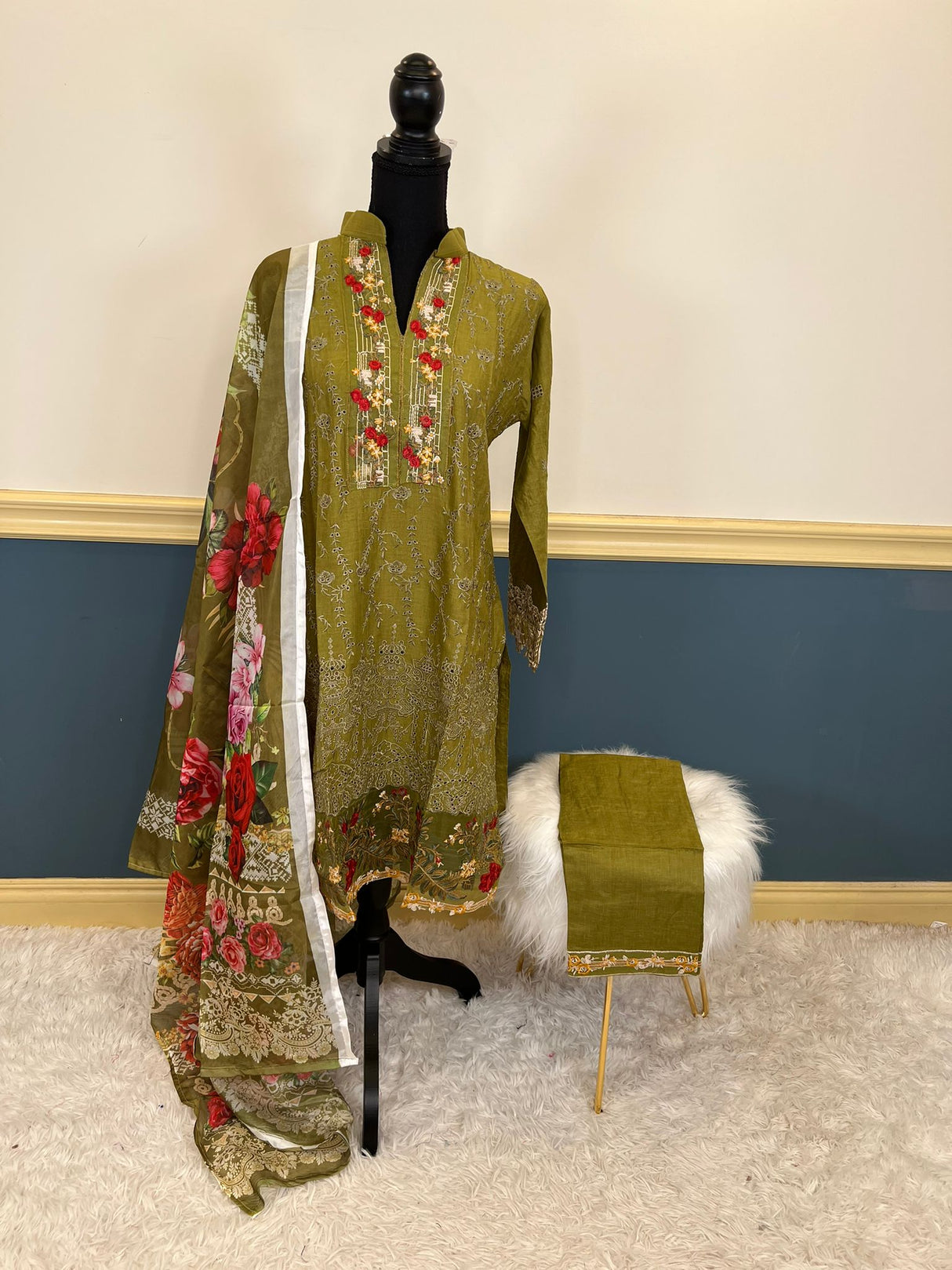 Luxury Embroidered lawn Ready To Ship