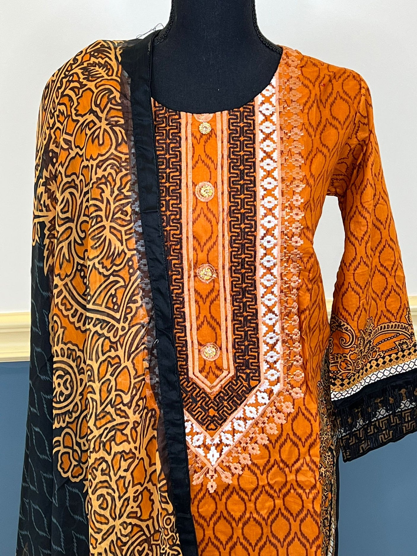 Pakistani Stitched lawn Embroidered Salwar kameez ready to ship