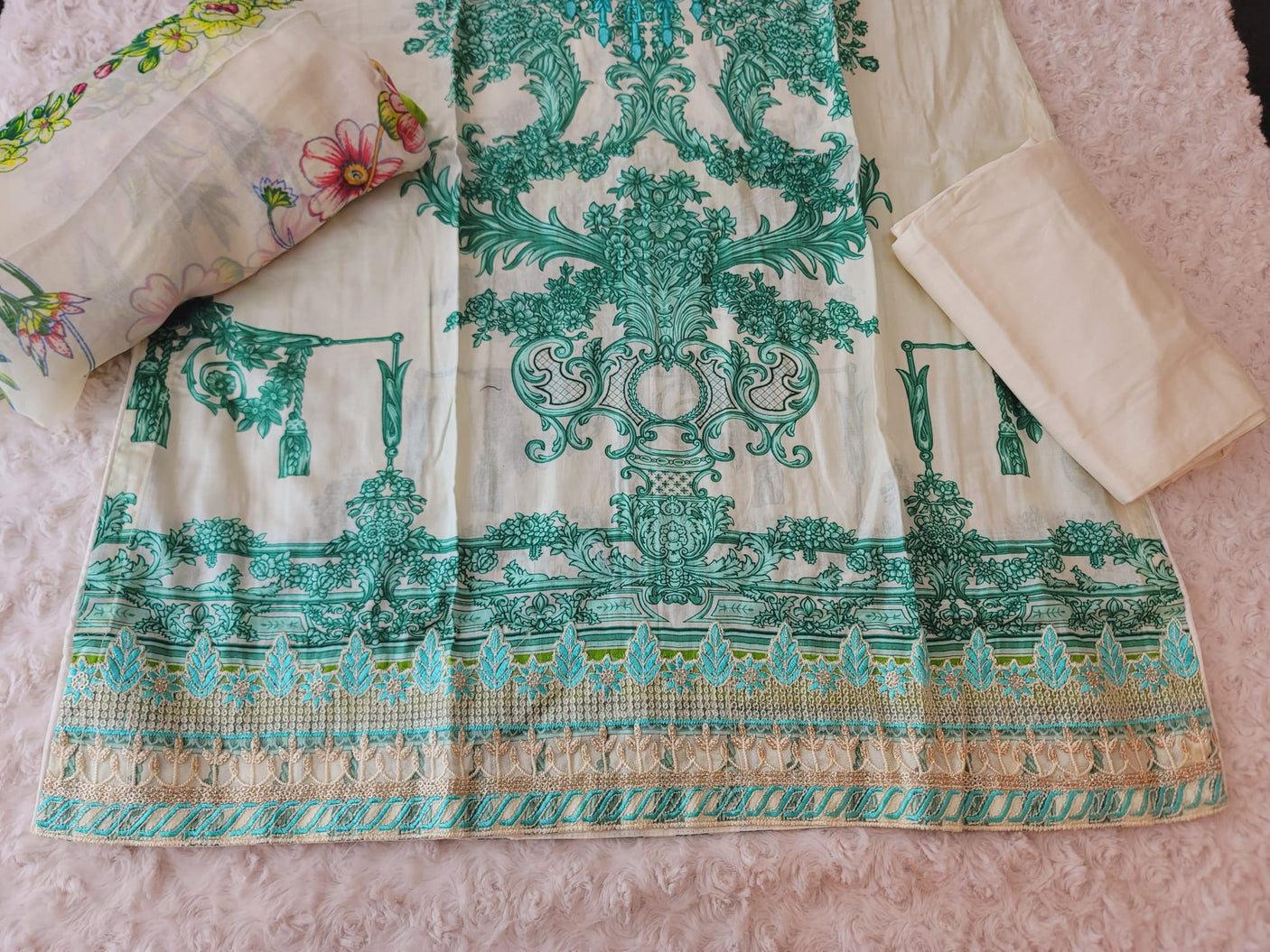 Pakistani Stitched lawn Embroidered Salwar kameez ready to ship