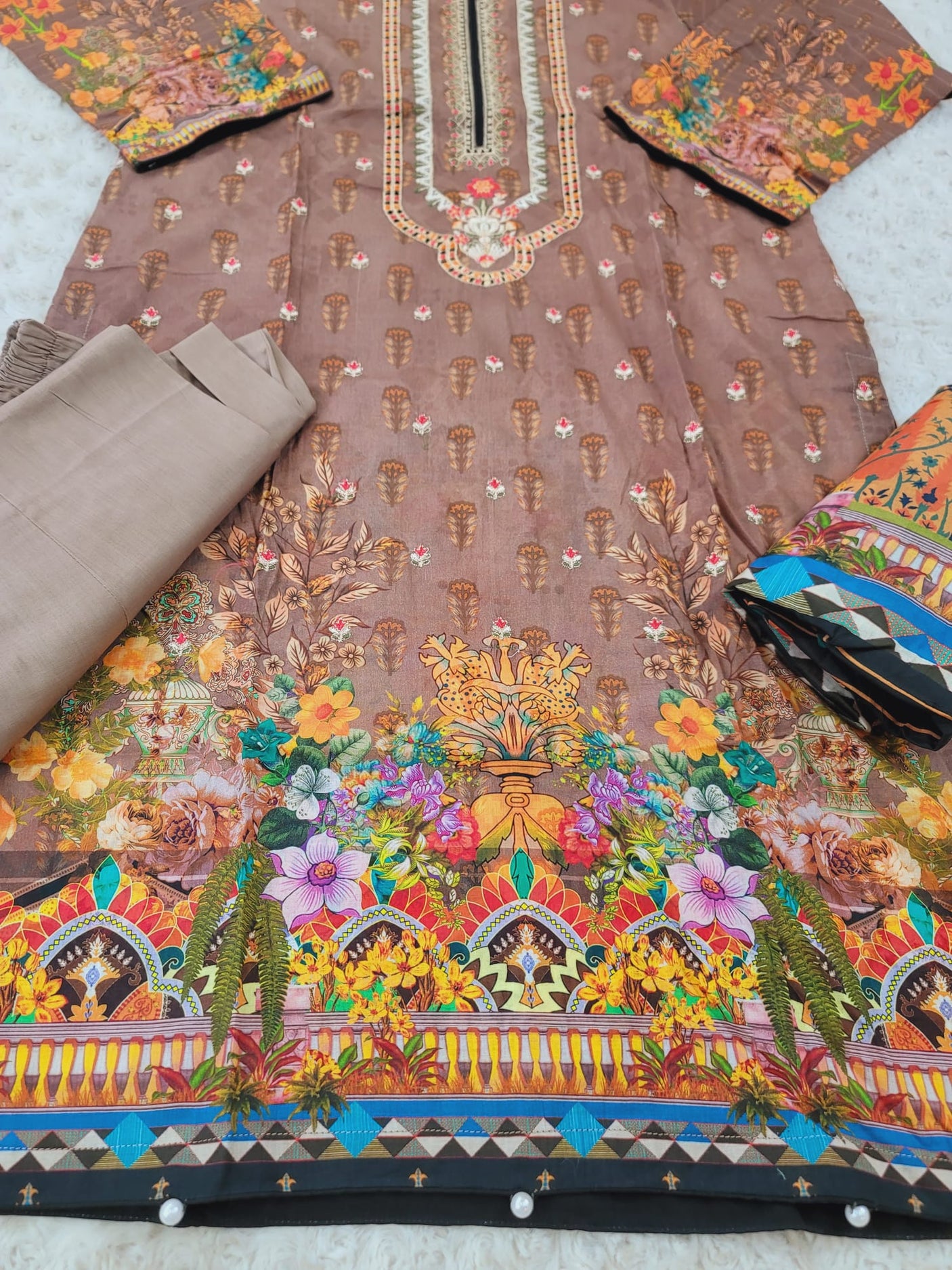 Pakistani lawn Embroidered Salwar kameez Ready To Ship