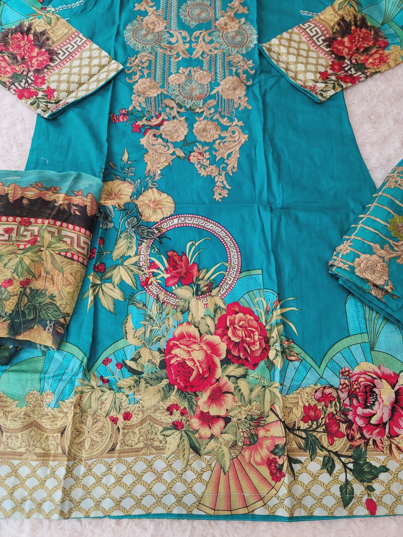 Pakistani Stitched lawn Embroidered Salwar kameez ready to ship