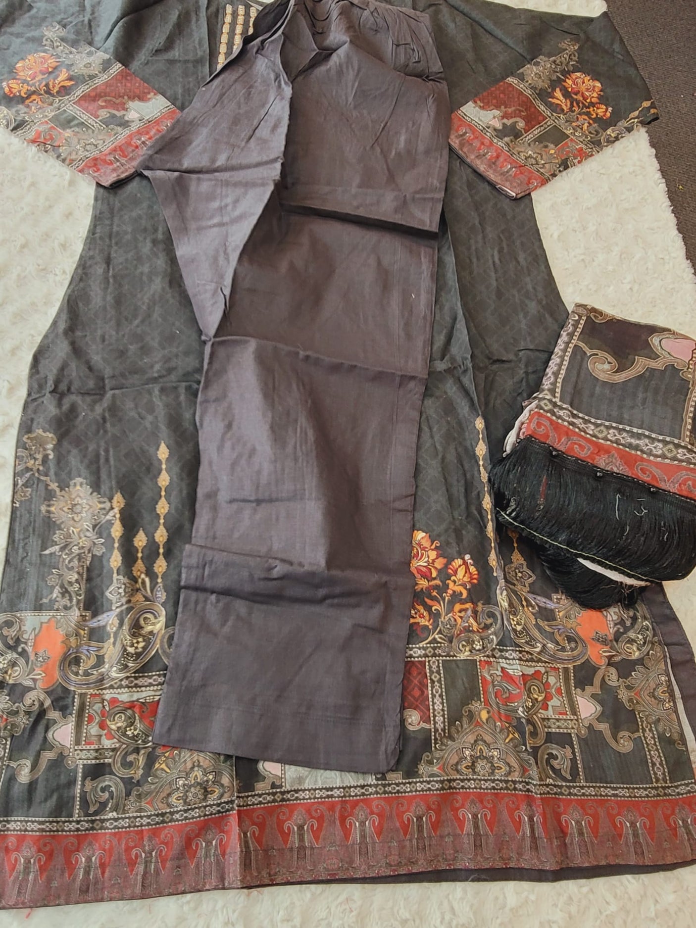 Pakistani Stitched lawn Embroidered Salwar kameez ready to ship