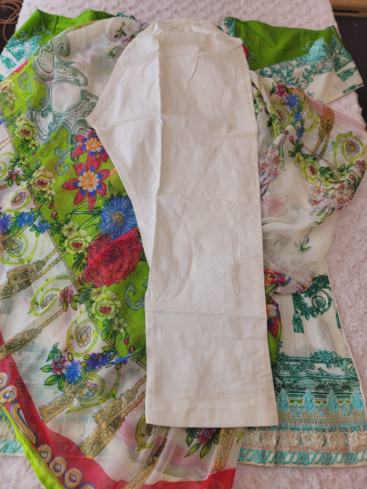 Pakistani Stitched lawn Embroidered Salwar kameez ready to ship