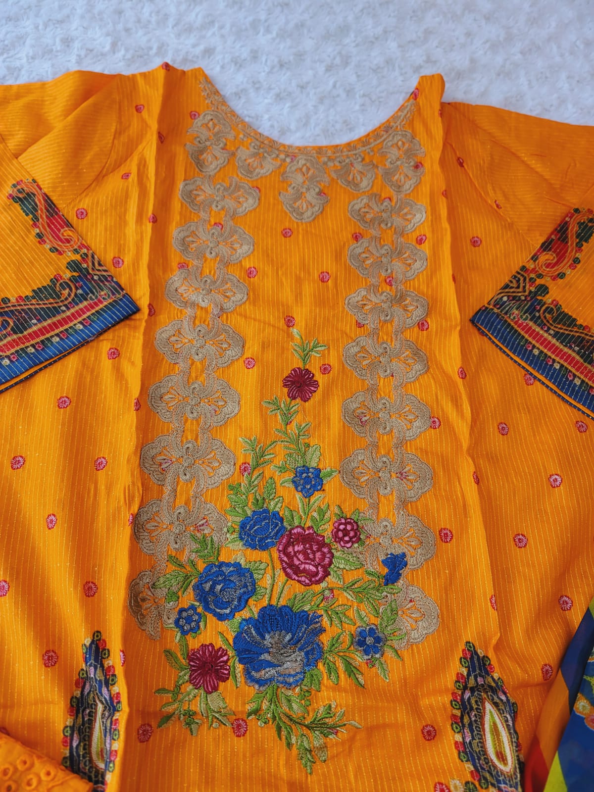 Pakistani stitched lawn Embroidered Salwar kameez ready to ship