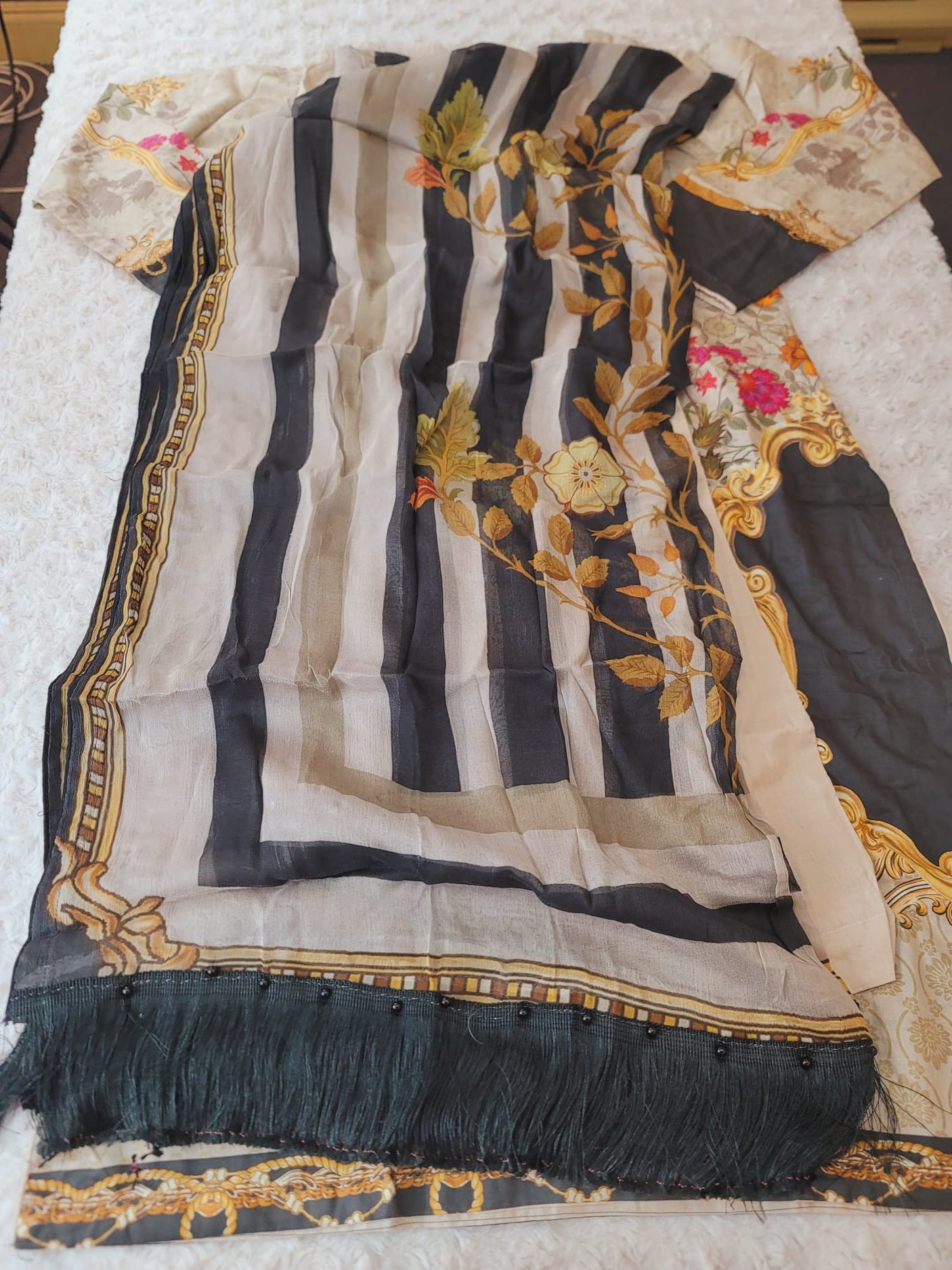 Pakistani Stitched lawn Embroidered Salwar kameez ready to ship