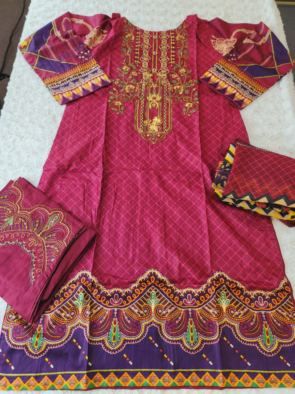 Pakistani stitched lawn Embroidered Salwar kameez ready to ship