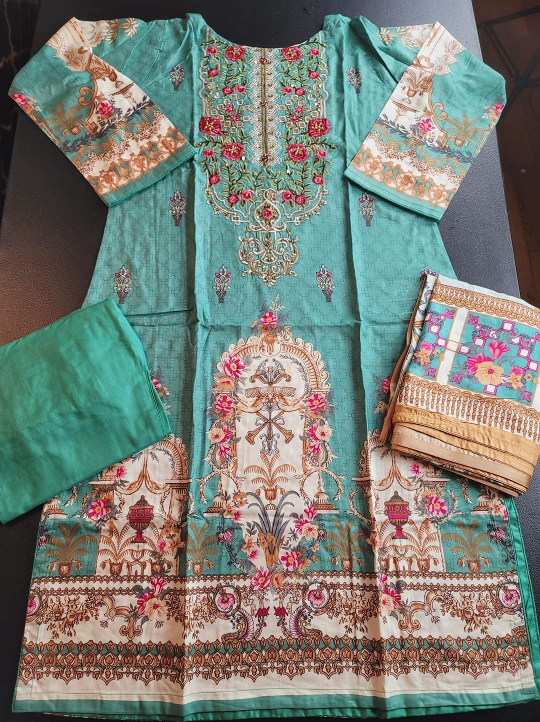 Pakistani linen Embroidered Salwar kameez Ready To Ship