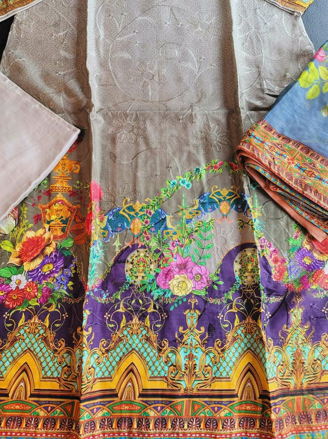 Pakistani linen Embroidered Salwar kameez Ready To Ship