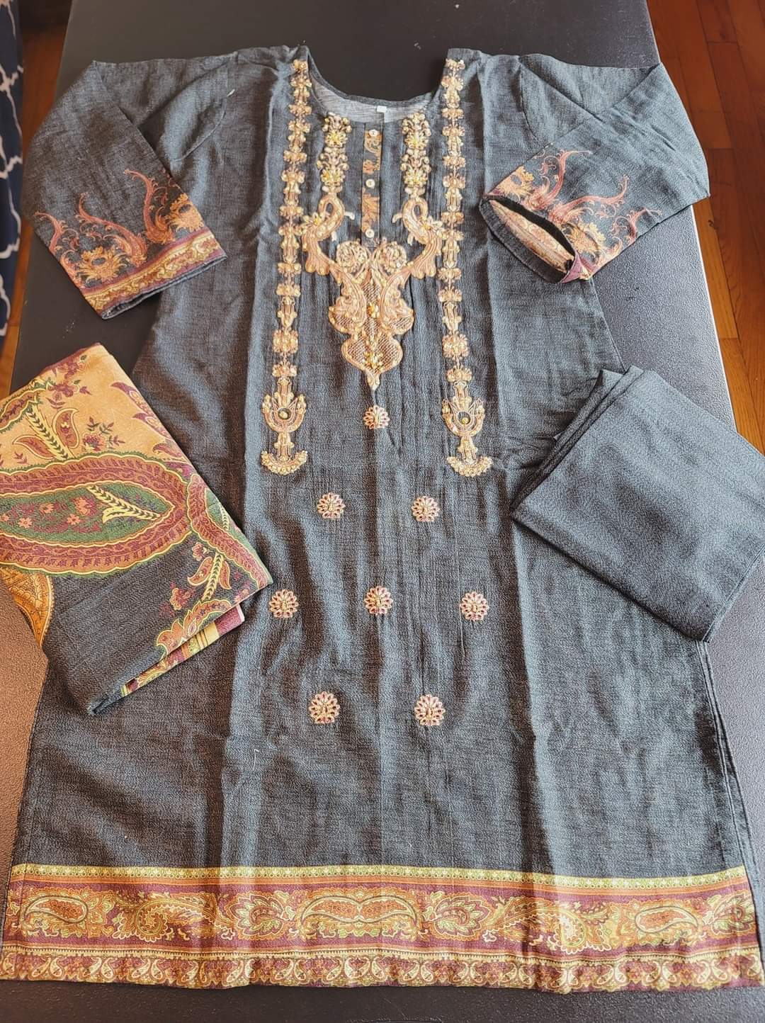 Pakistani linen Embroidered Salwar kameez Ready To Ship