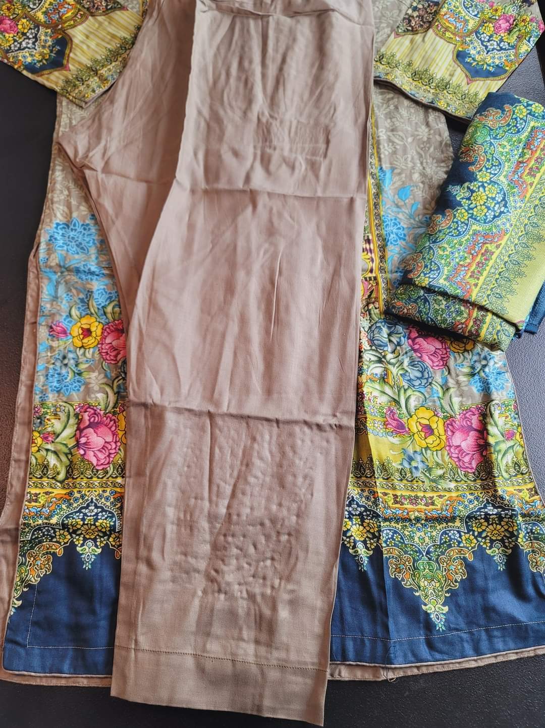 Pakistani linen Embroidered Salwar kameez Ready To Ship