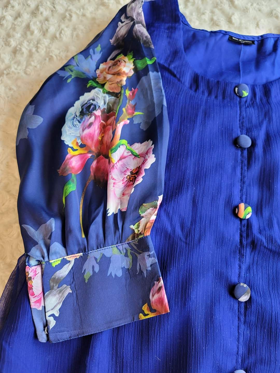 Chiffon kamiz with silk sleeves