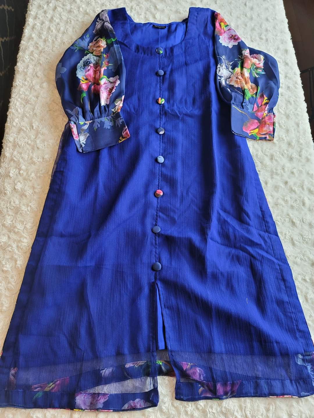 Chiffon kamiz with silk sleeves