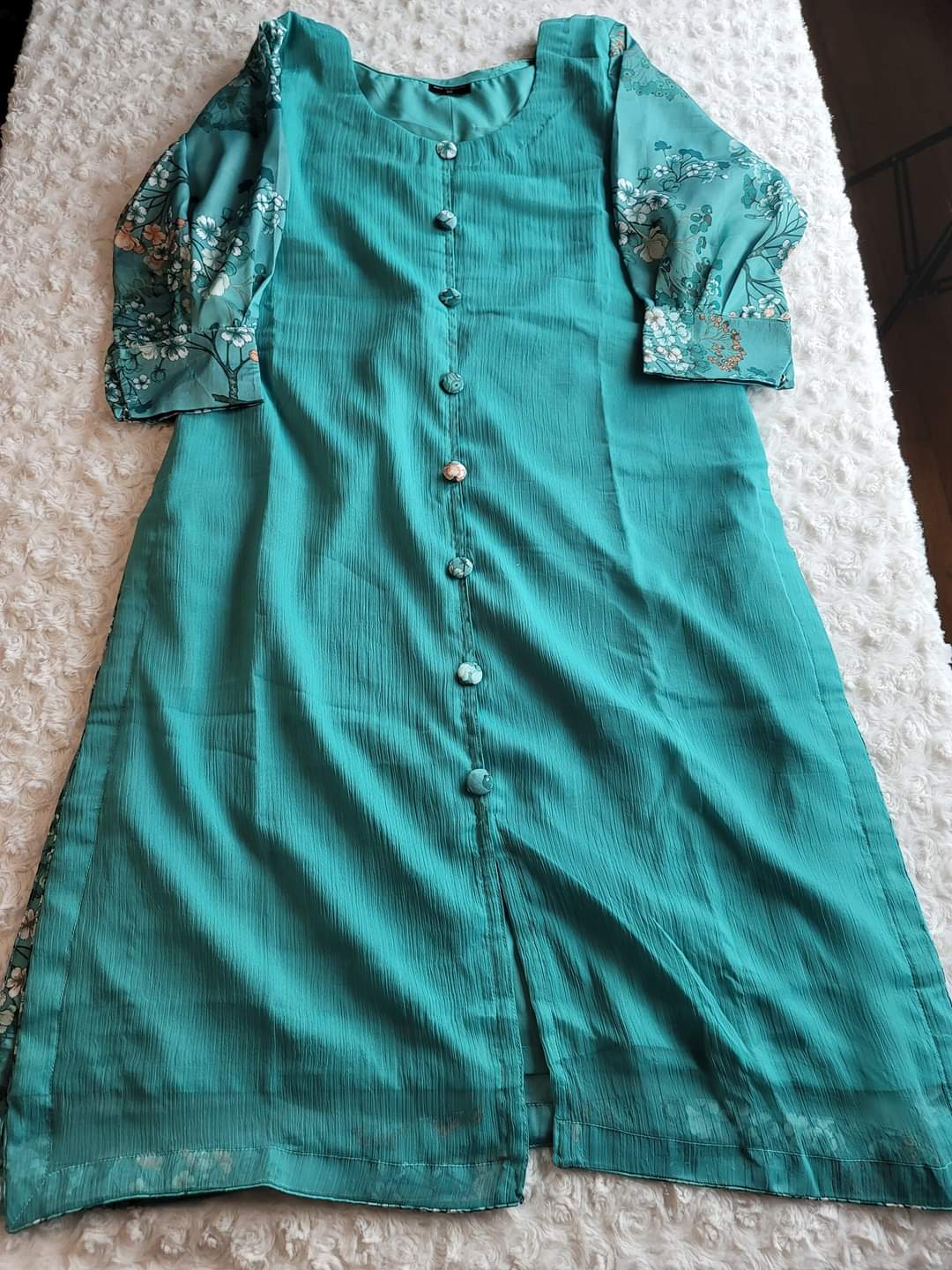 Chiffon kamiz with silk sleeves