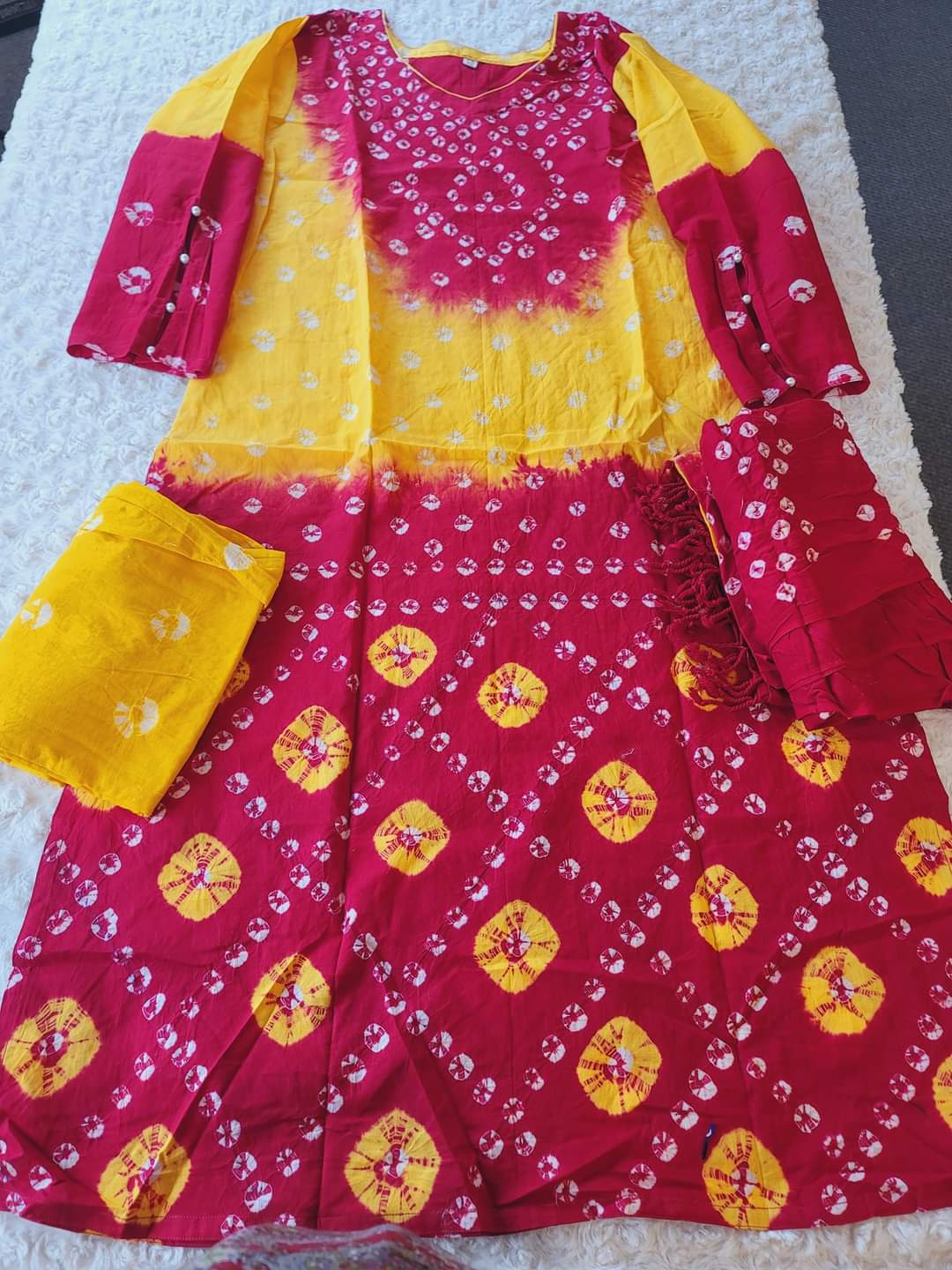 Bangladeshi batik salwer kamiz