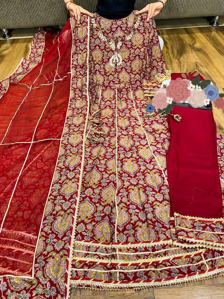 Premium cotton tire pattern long kurti with block print detailed with gota & crochet lace & embroidery , chid & mirror work on yoke paired with pant & lehriya chiffon dupatta with lace