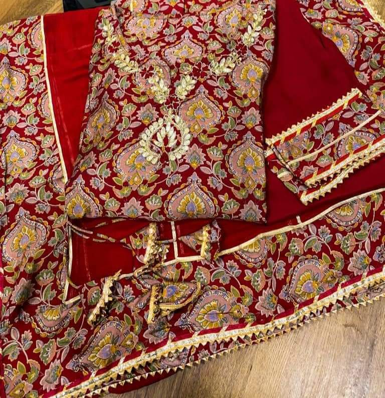 Premium cotton tire pattern long kurti with block print detailed with gota & crochet lace & embroidery , chid & mirror work on yoke paired with pant & lehriya chiffon dupatta with lace