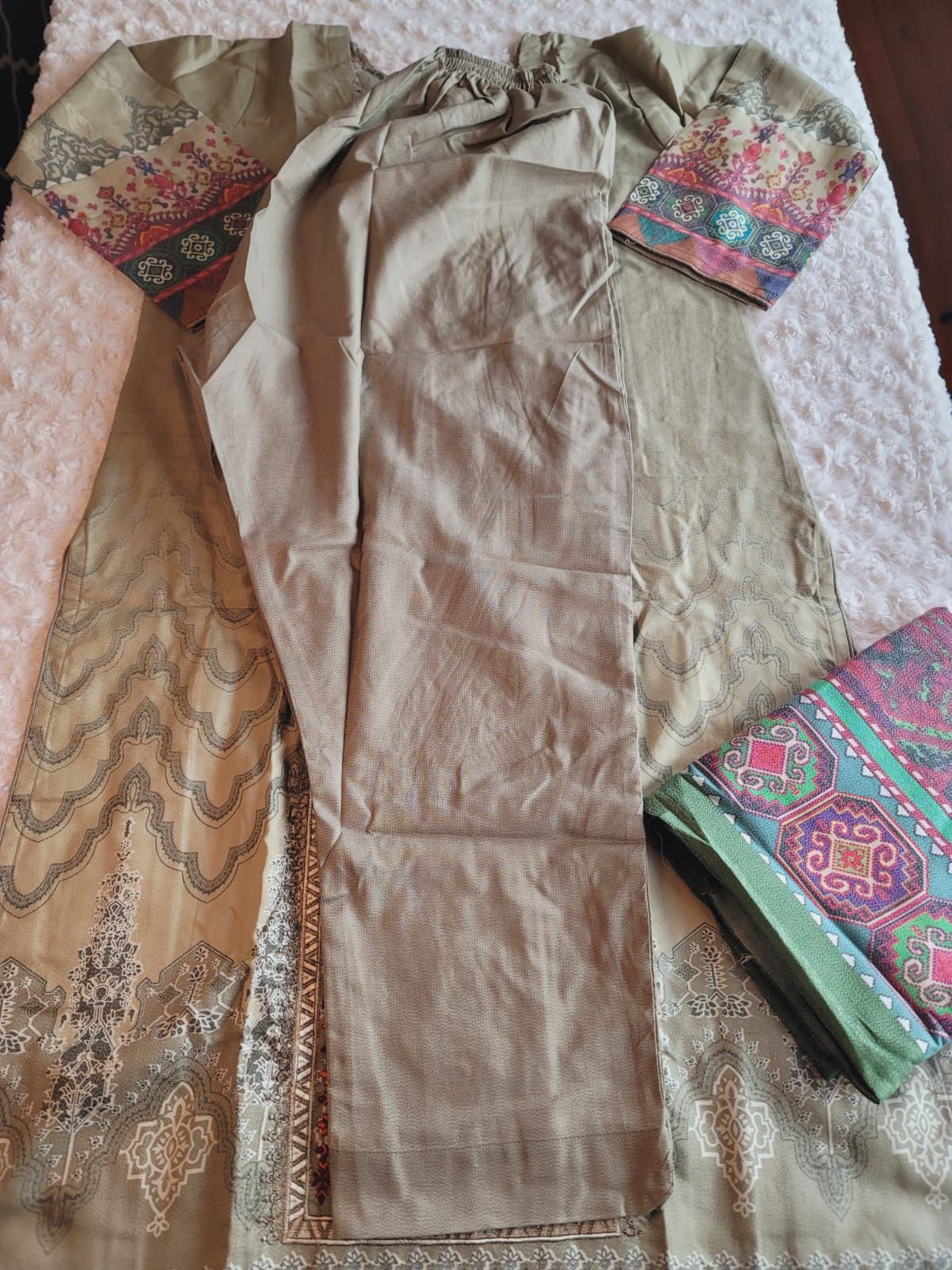 Pakistani Linen Embroidered Salwar kameez Ready To Ship