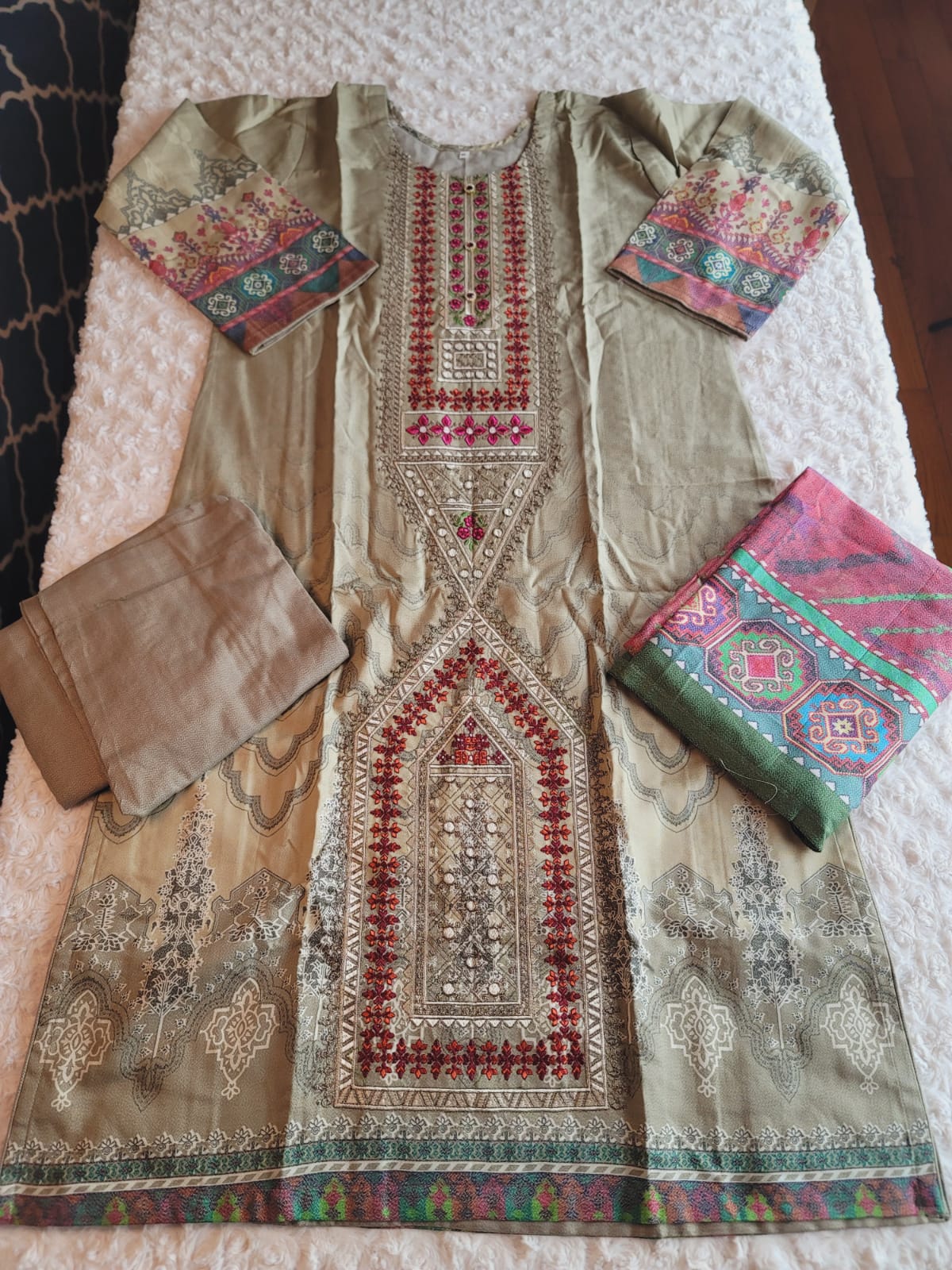 Pakistani Linen Embroidered Salwar kameez Ready To Ship