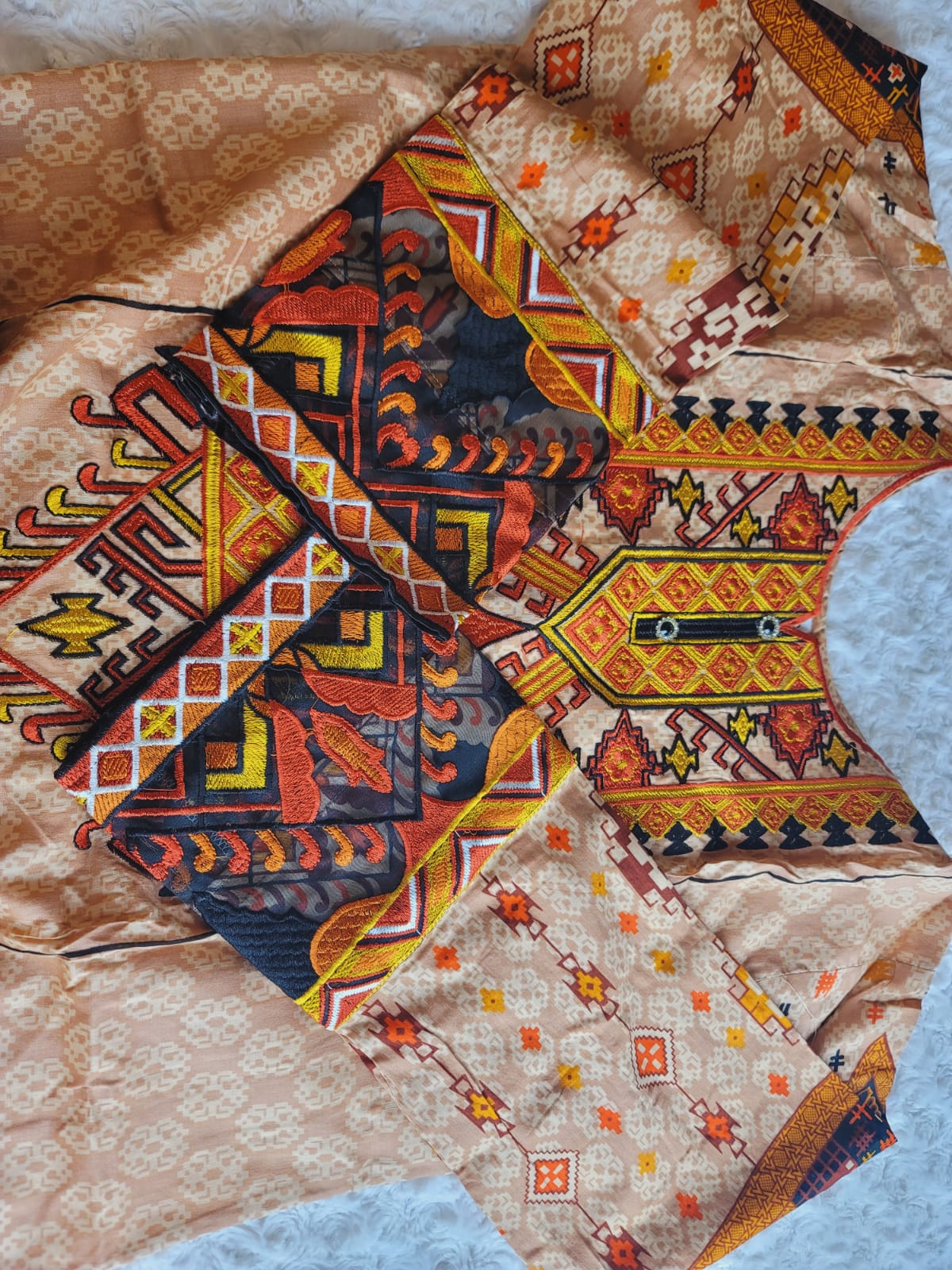 Pakistani lawn Embroidered Salwar kameez Ready To Ship