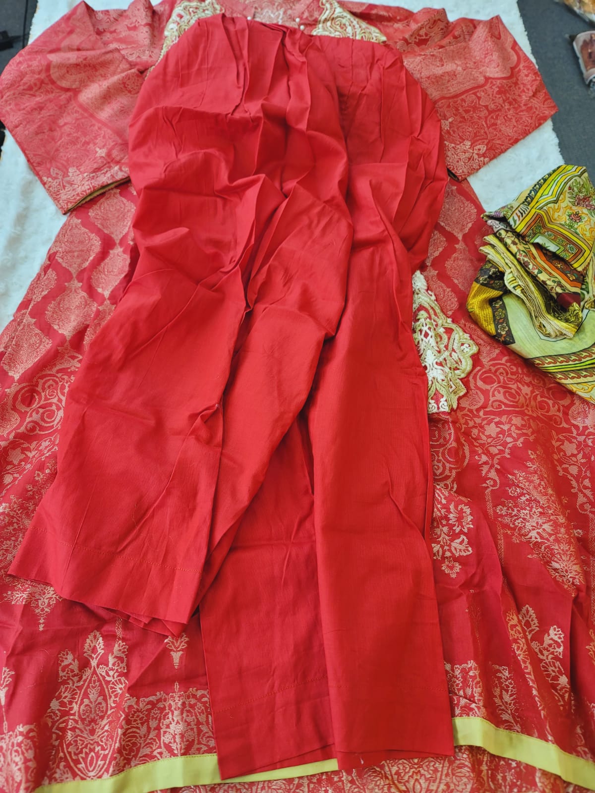 Luxury Lawn Suit Ready To Ship