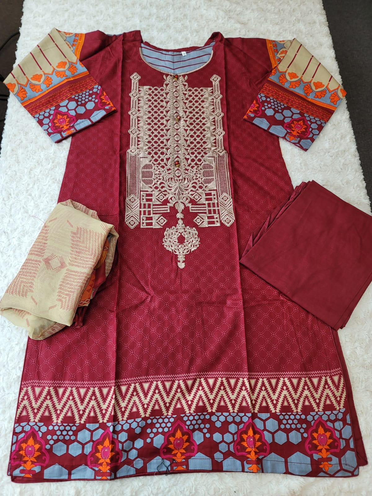 Pakistani lawn Embroidered Salwar kameez ready to ship