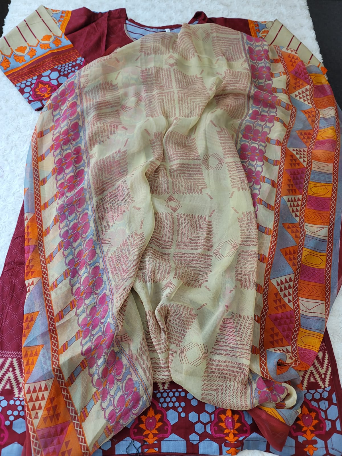 Pakistani lawn Embroidered Salwar kameez ready to ship