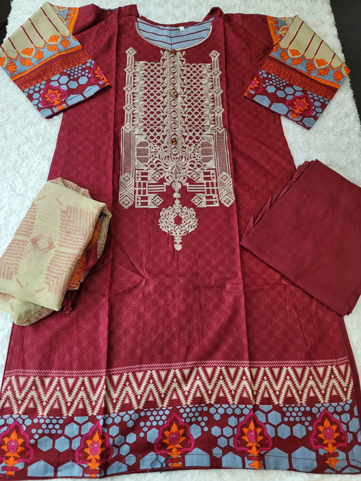 Pakistani lawn Embroidered Salwar kameez ready to ship