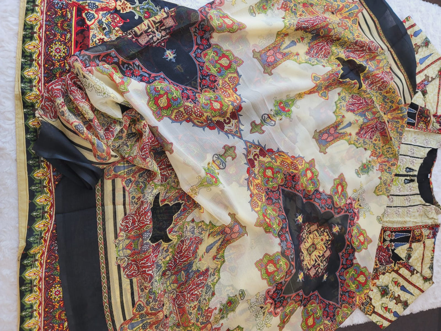 Pakistani lawn Embroidered Salwar kameez ready to ship