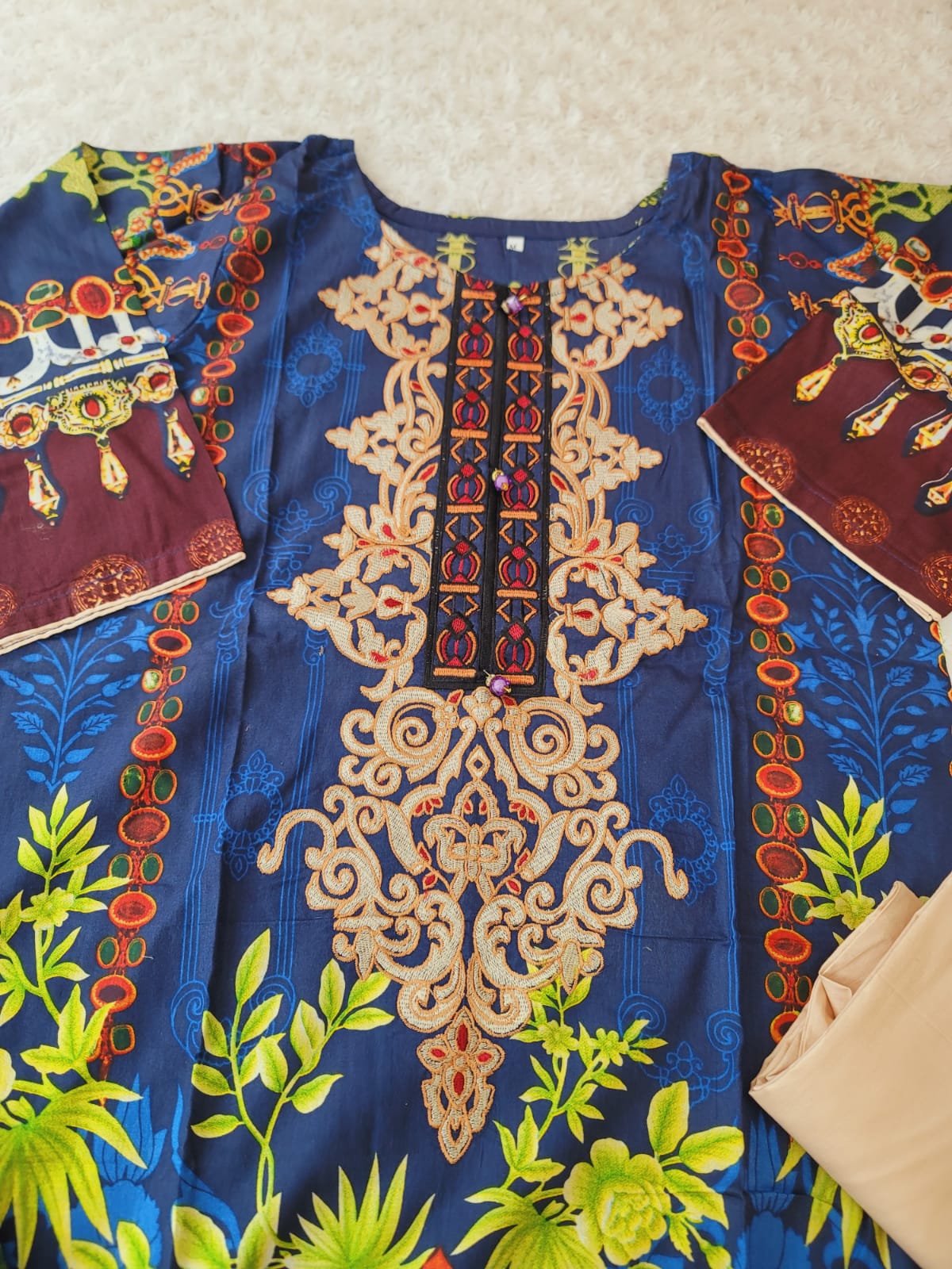 Pakistani lawn Embroidered Salwar kameez