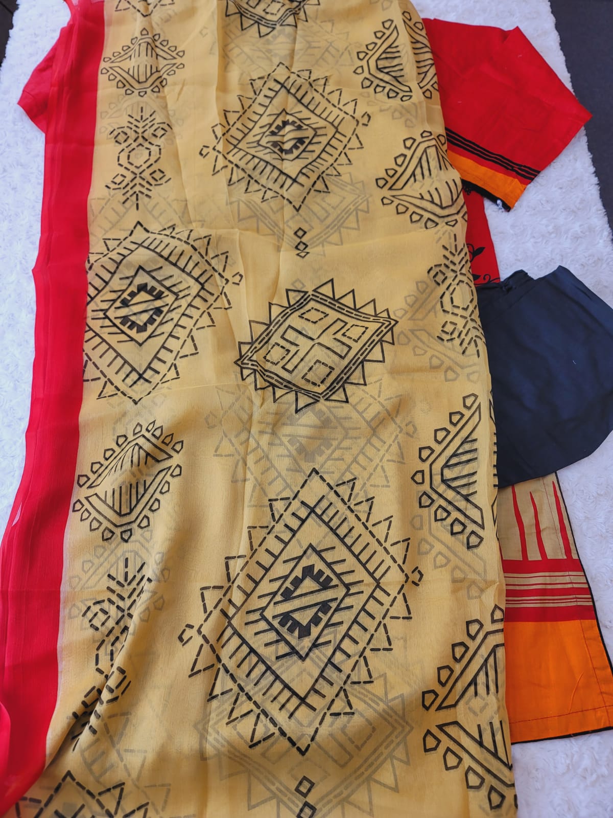 Pakistani lawn Embroidered Salwar kameez ready to ship