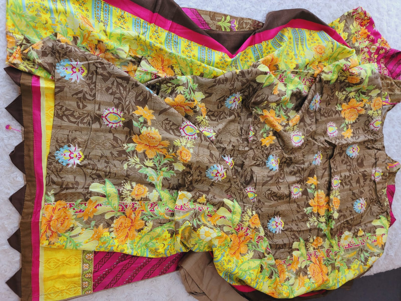 Pakistani lawn Embroidered Salwar kameez ready to ship