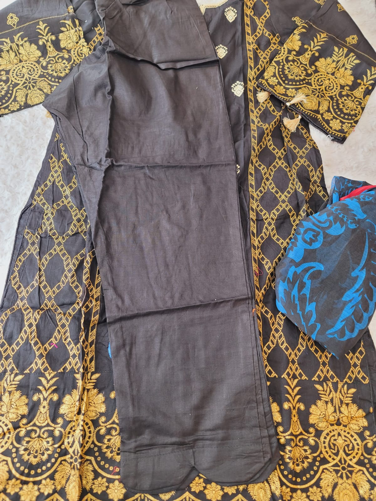 Pakistani stitched lawn Embroidered Salwar kameez ready to ship