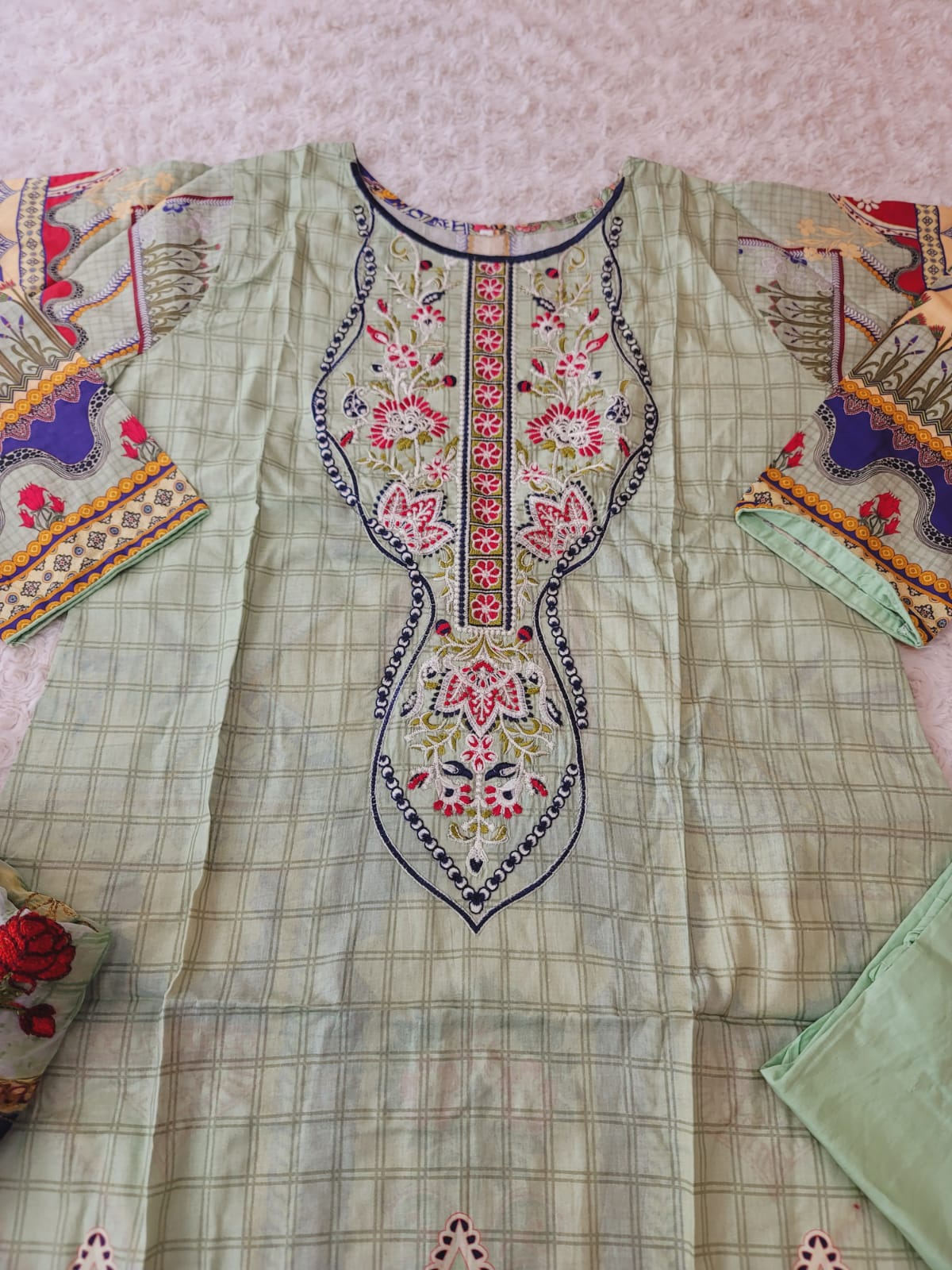 Pakistani stitched lawn Embroidered Salwar kameez ready to ship