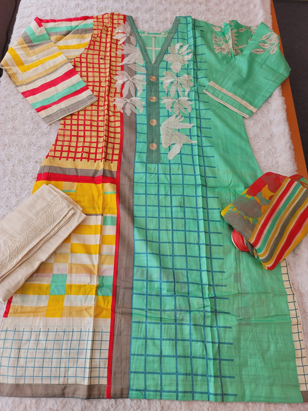 Pakistani stitched lawn Embroidered Salwar kameez ready to ship