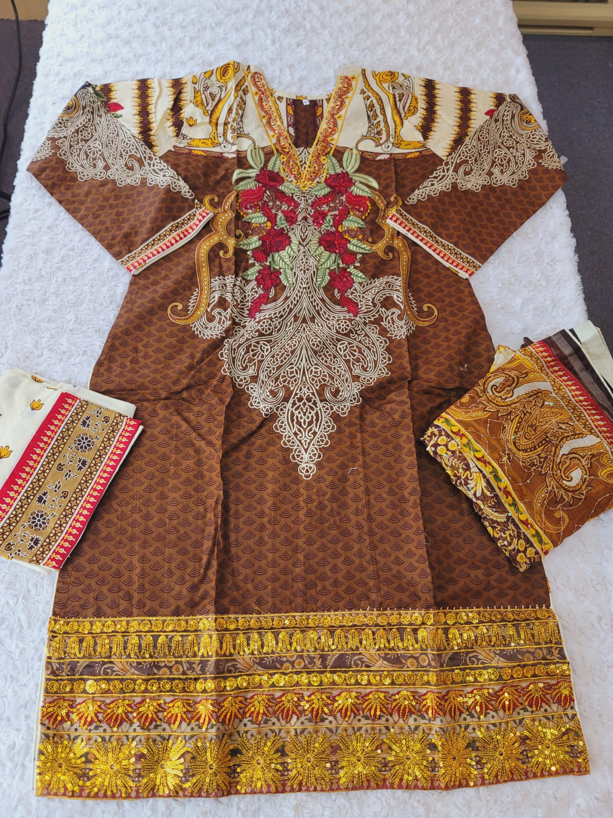 Pakistani stitched lawn Embroidered Salwar kameez ready to ship