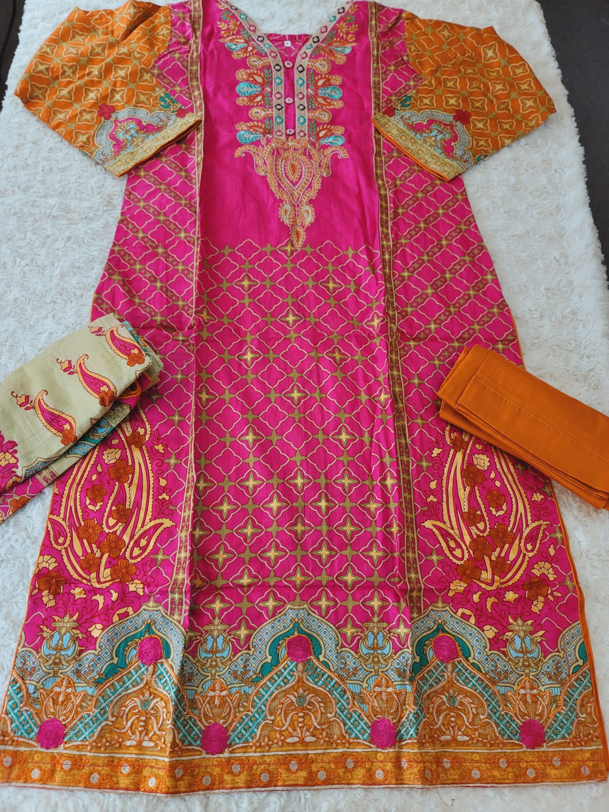 Pakistani stitched lawn Embroidered Salwar kameez ready to ship