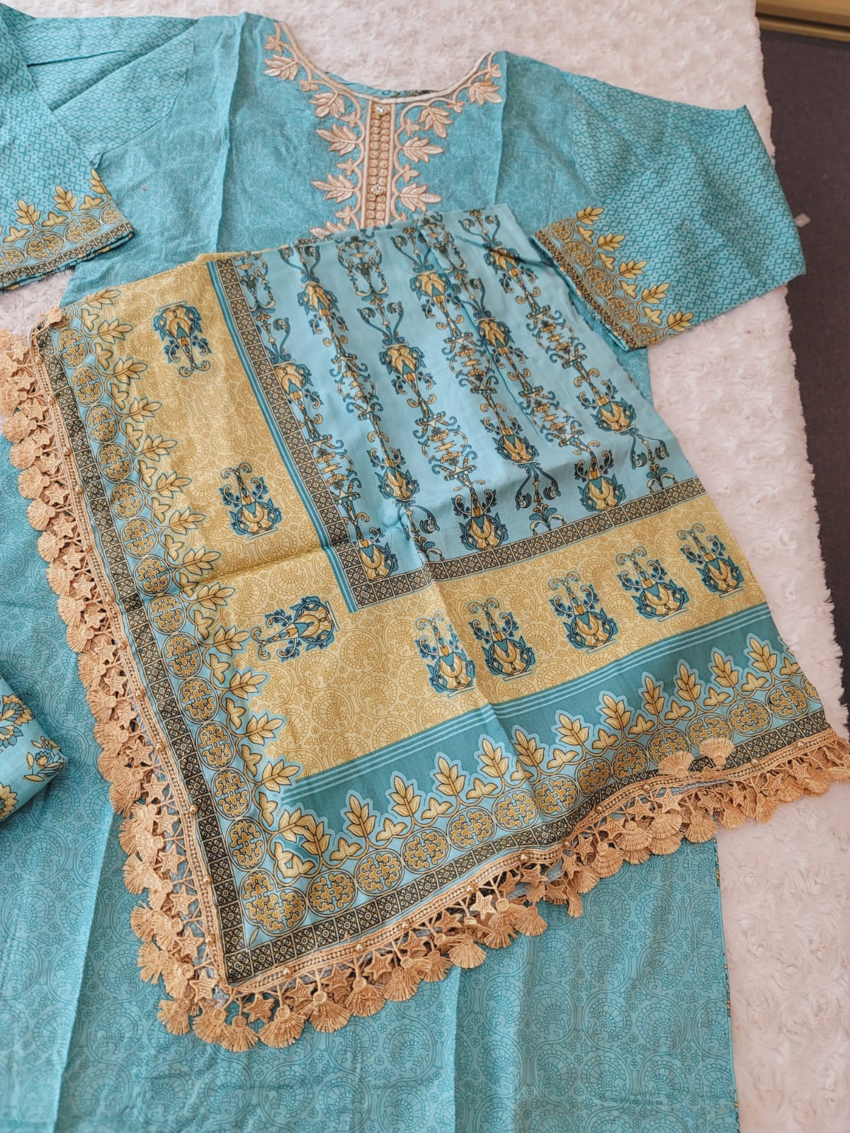 Pakistani stitched lawn Embroidered Salwar kameez ready to ship