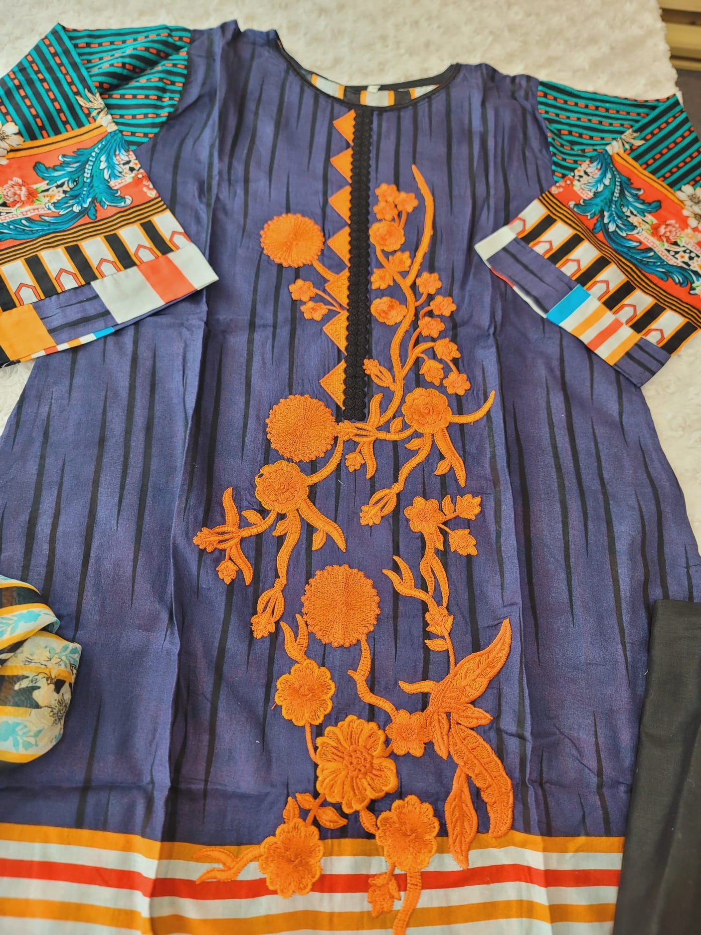 Pakistani Stitched Embroidered Lawn Salwar kameez ready to ship