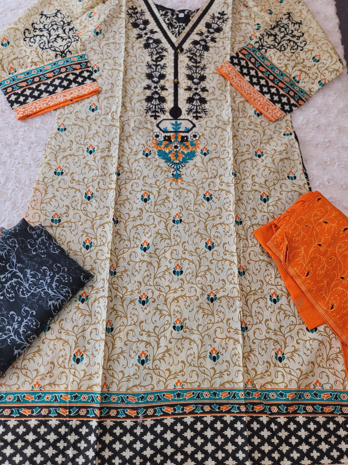 Pakistani Stitched Embroidered Lawn Salwar kameez ready to ship