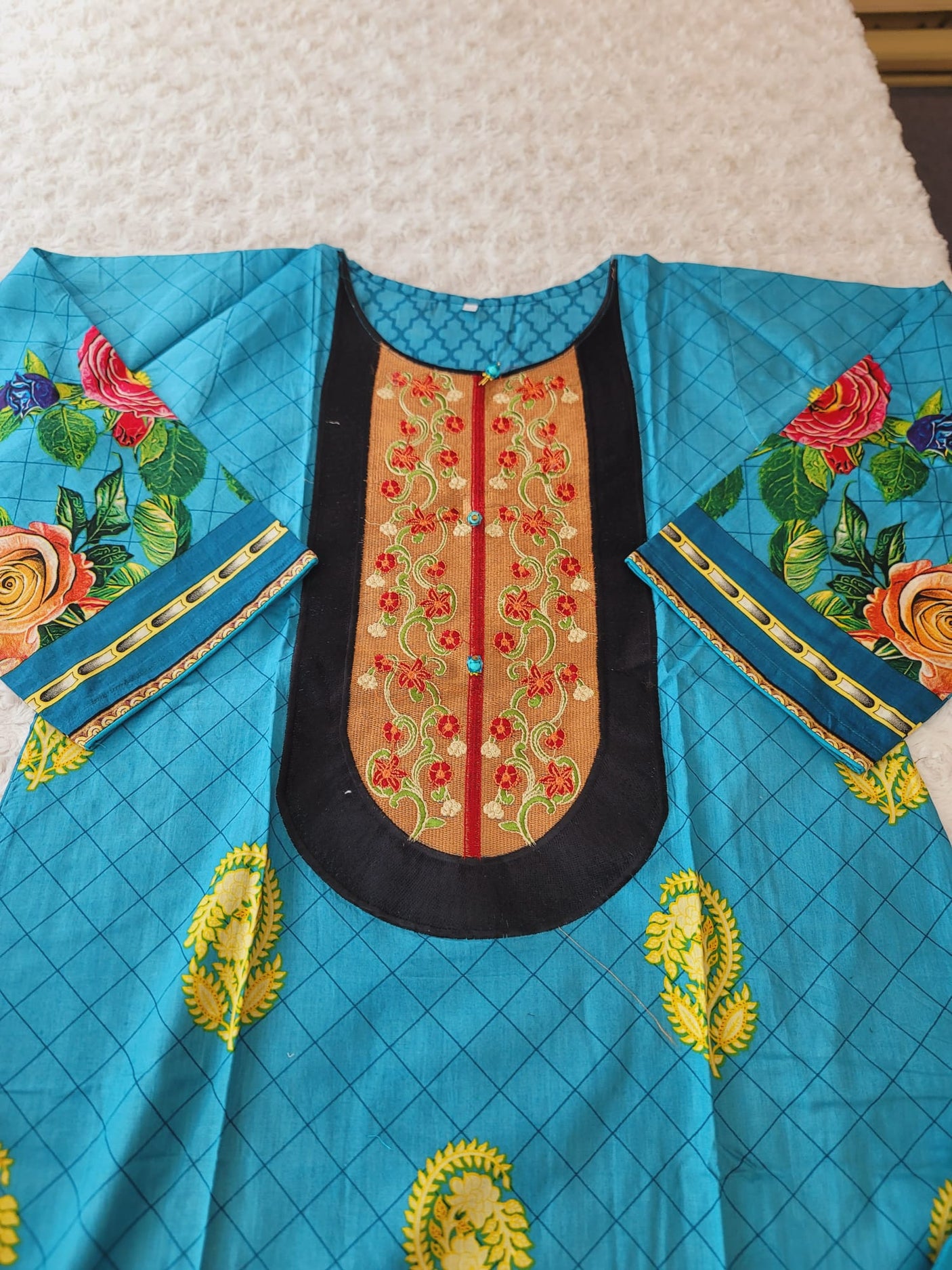 Pakistani Stitched Embroidered Lawn Salwar kameez ready to ship