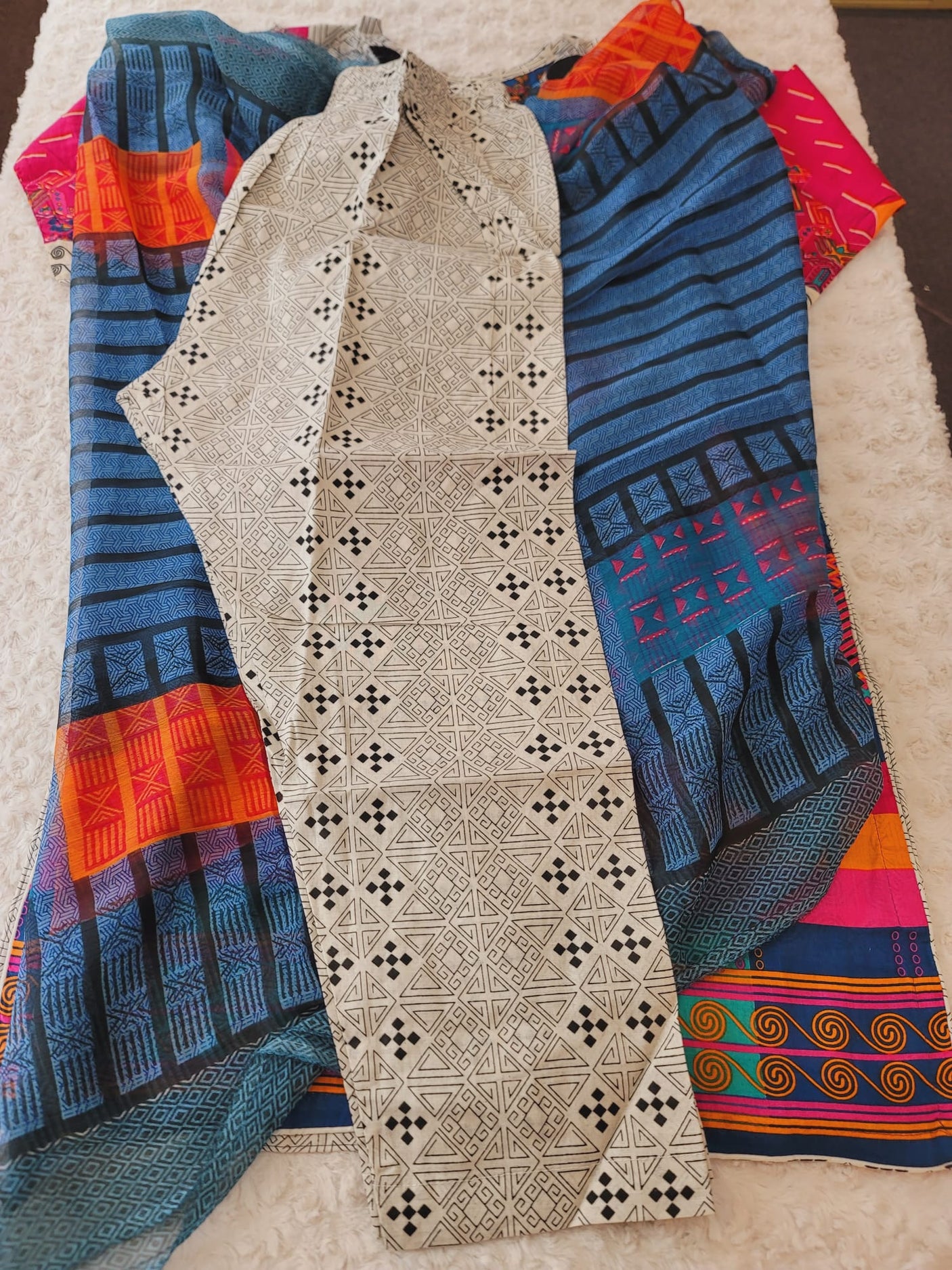 Pakistani Stitched Embroidered Lawn Salwar kameez ready to ship