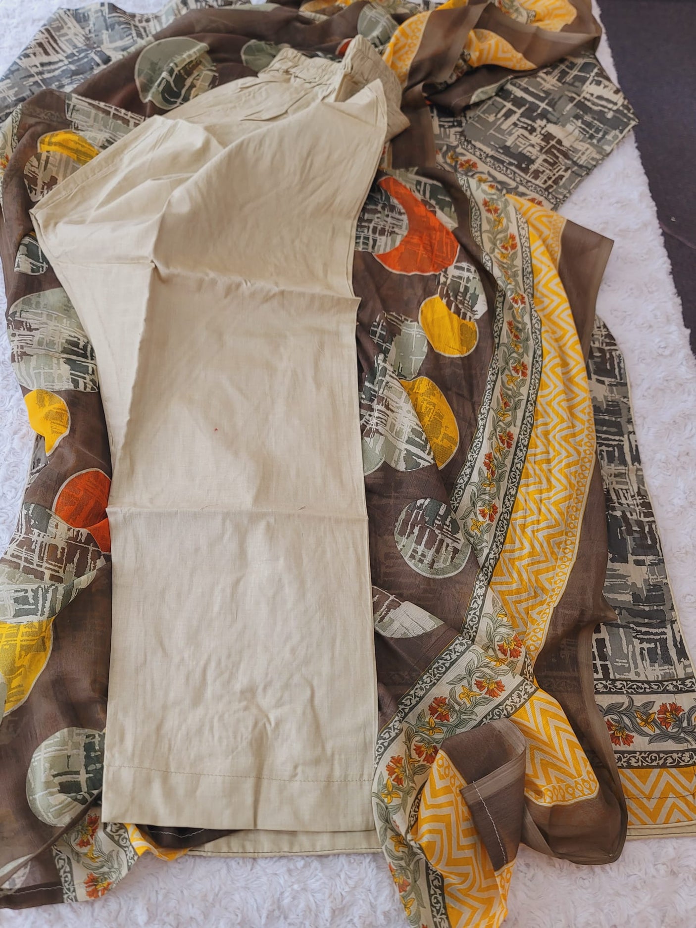 Pakistani Stitched Embroidered Lawn Salwar kameez ready to ship