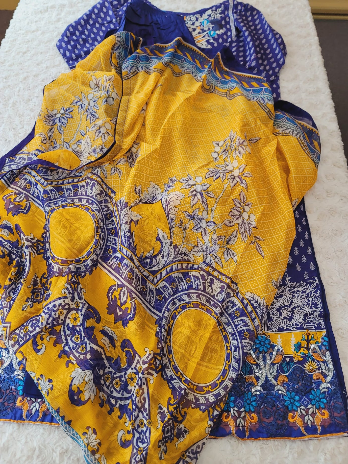 Pakistani Stitched lawn Embroidered Salwar kameez ready to ship