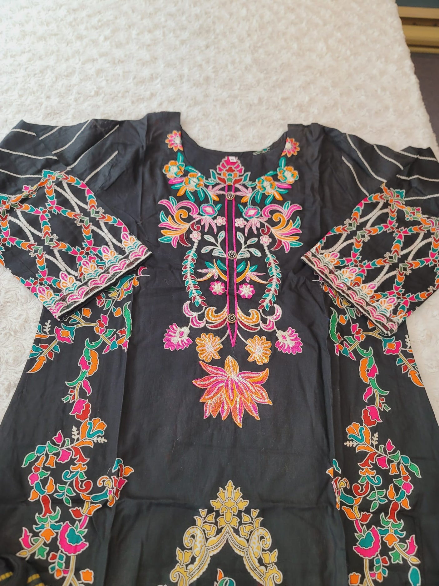 Pakistani Stitched lawn Embroidered Salwar kameez ready to ship