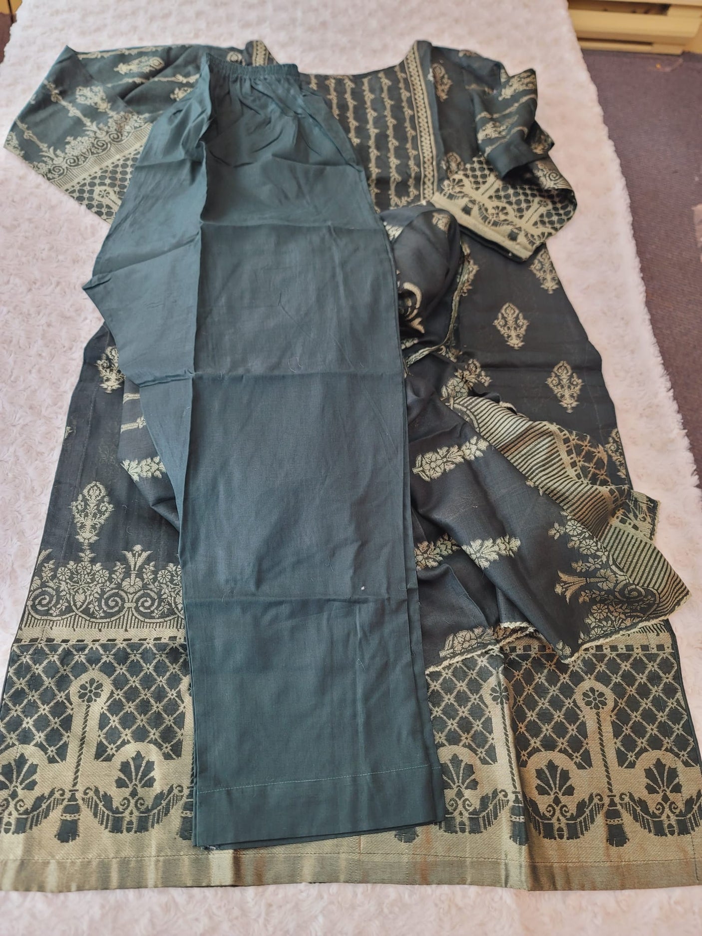 Pakistani Stitched lawn Embroidered Salwar kameez ready to ship