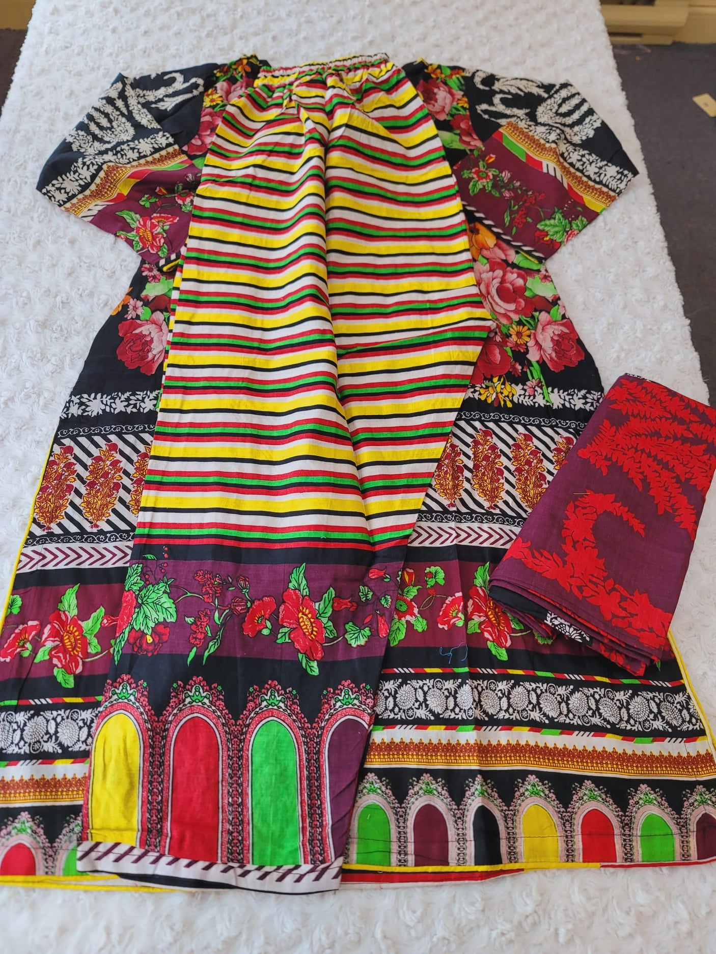 Pakistani Stitched Embroidered Lawn Salwar kameez ready to ship