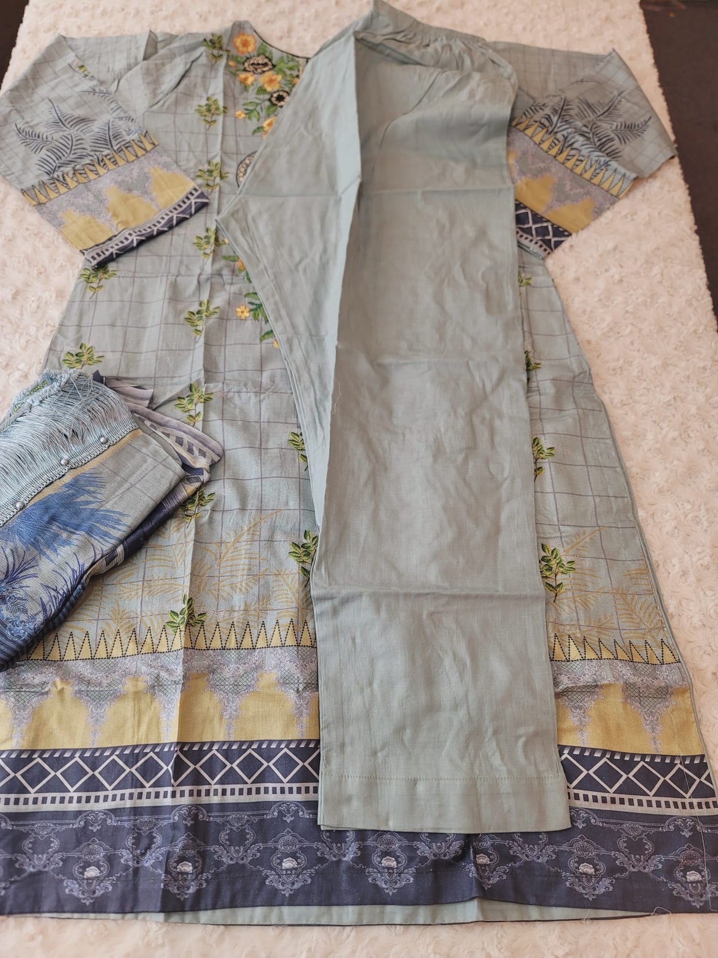 Pakistani Stitched lawn Embroidered Salwar kameez ready to ship